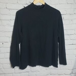 Black Longsleeve Top  